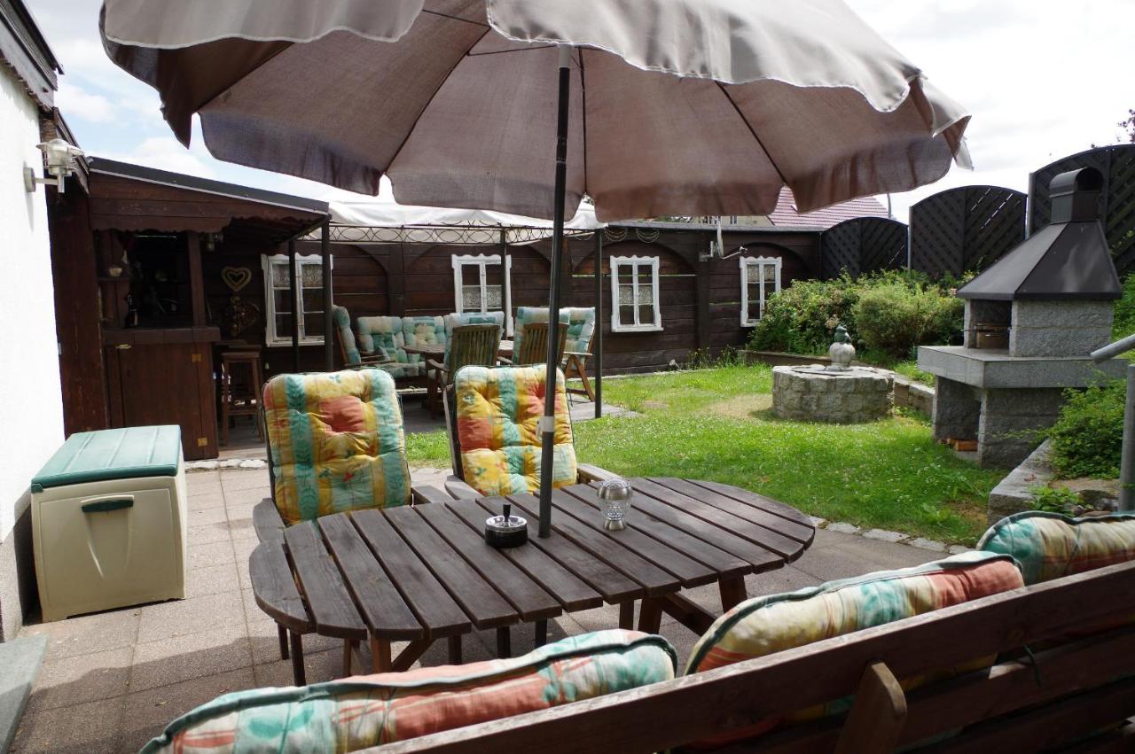 Gaestehaus Gaens - Ferienzimmer Schirgiswalde-Kirschau Ngoại thất bức ảnh